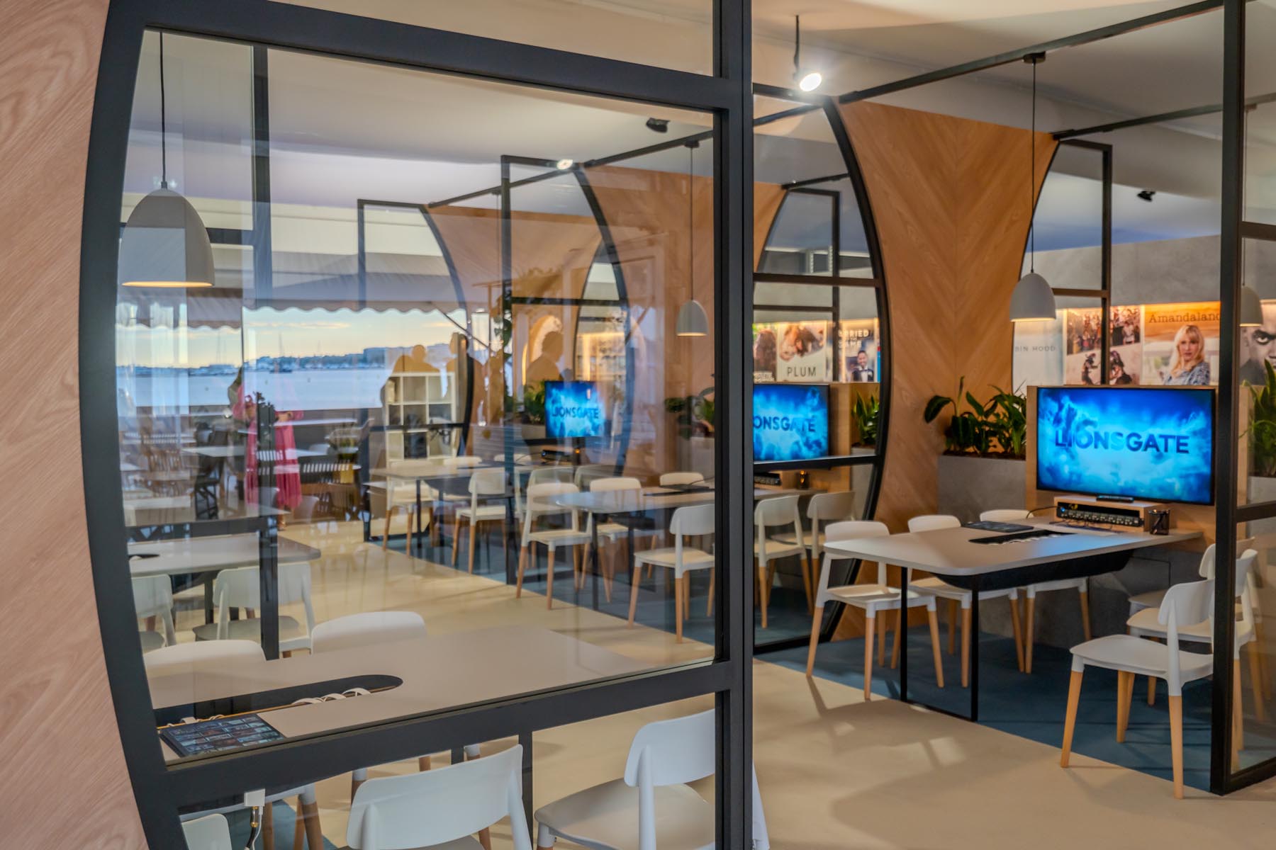 lionsgate-mipcom-2024-exhibition-35 Elegant indoor dining area with decor