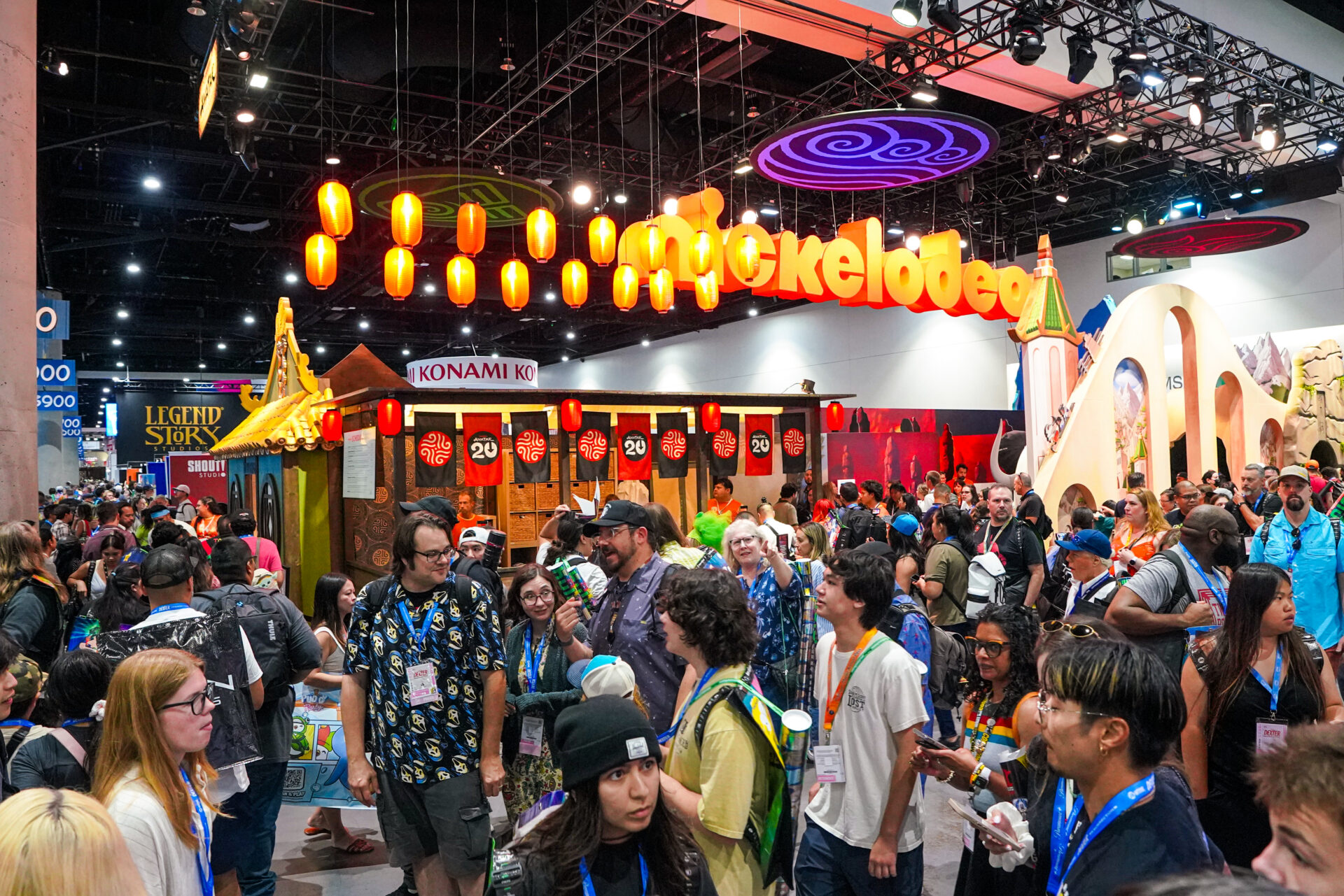 Crowd at Nickelodeon exhibition event